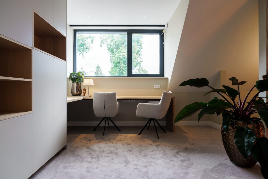 Maatwerk buro en kast